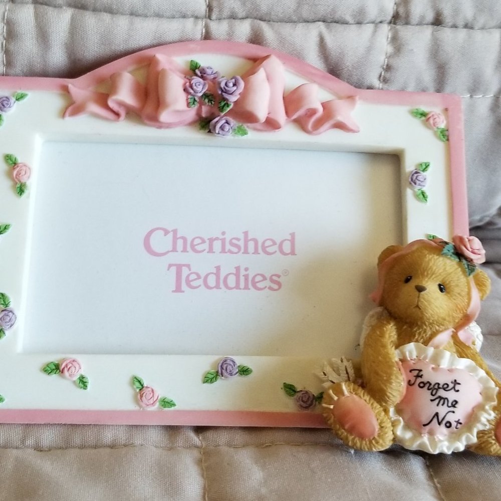 Cherished Teddies 2001 Forget Me Not Frame
